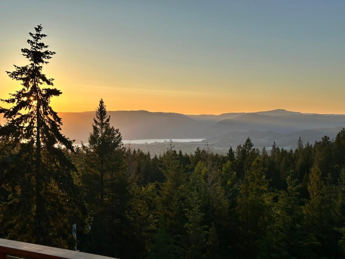 Myra Canyon Lodge كيلوانا المظهر الخارجي الصورة